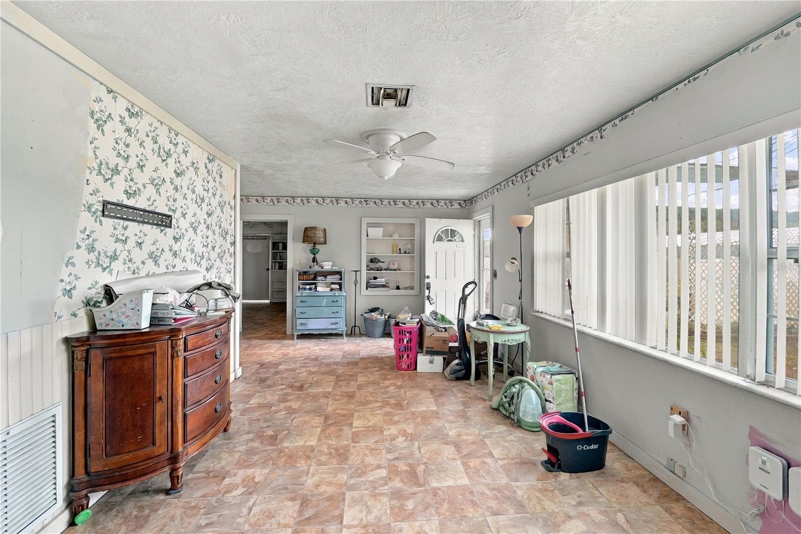 Single Family Residence at 13463 SE 39TH CT, BELLEVIEW, photo 6 of 35
