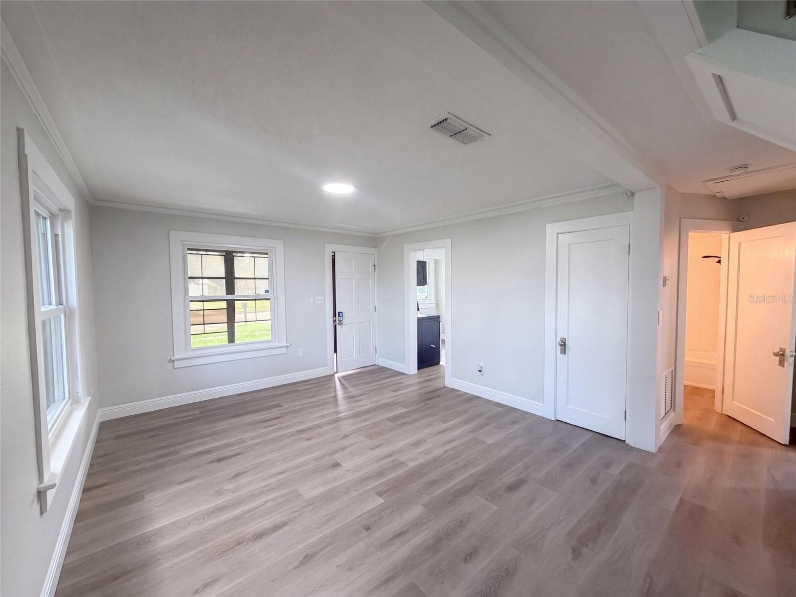 Single Family Residence at 802 MASSACHUSETTS AVE, ST CLOUD, photo 3 of 29