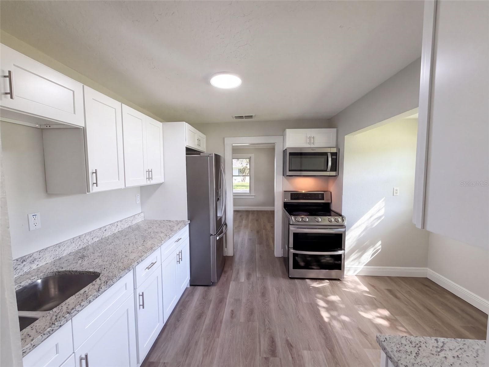 Single Family Residence at 802 MASSACHUSETTS AVE, ST CLOUD, photo 6 of 29