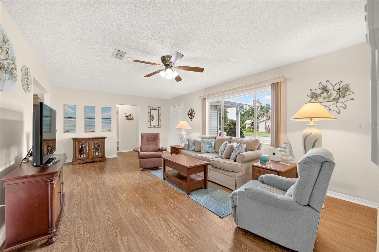 Single Family Residence at 10622 SE 179TH LN, SUMMERFIELD, photo 11 of 46