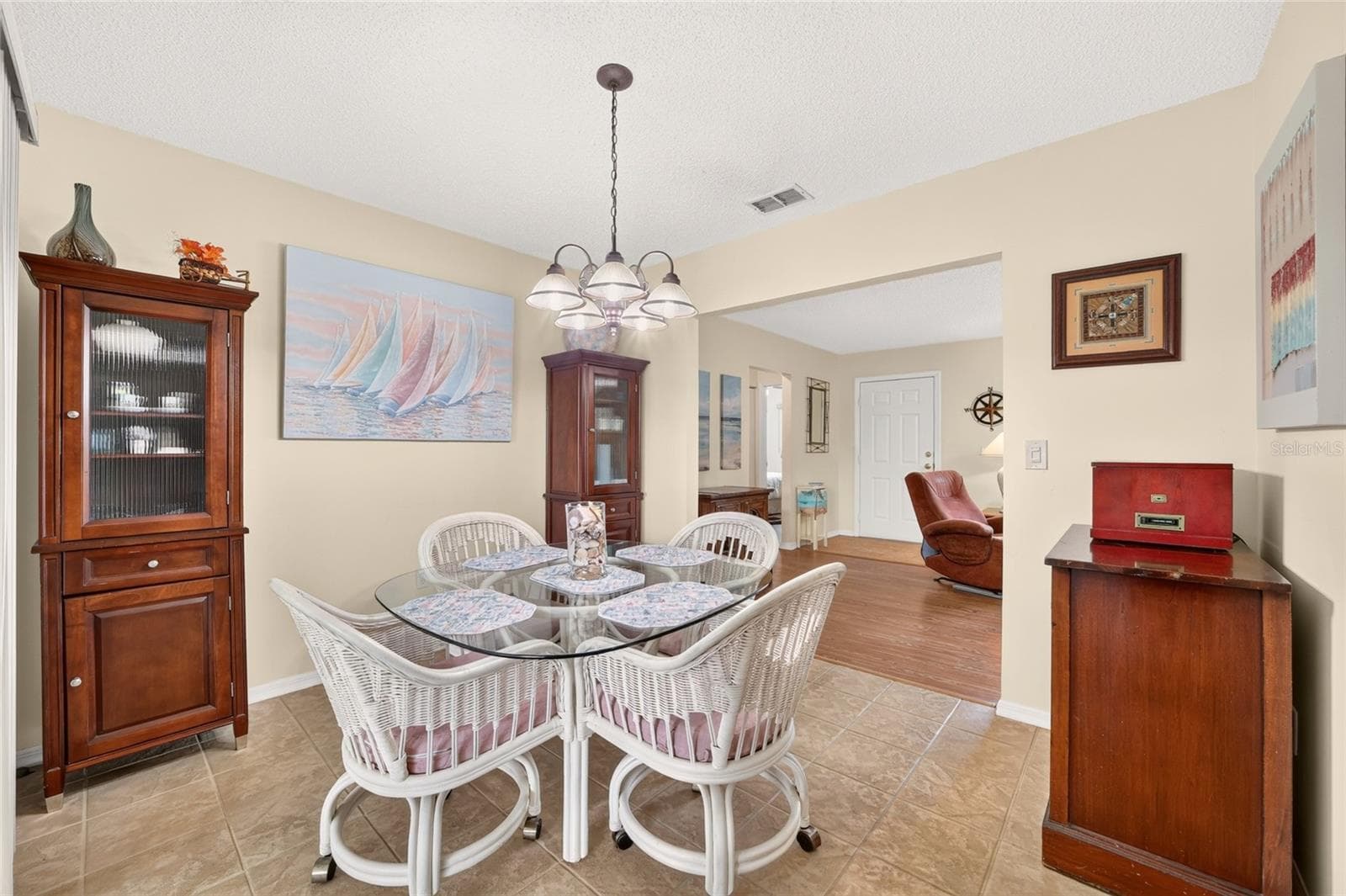 Single Family Residence at 10622 SE 179TH LN, SUMMERFIELD, photo 13 of 46