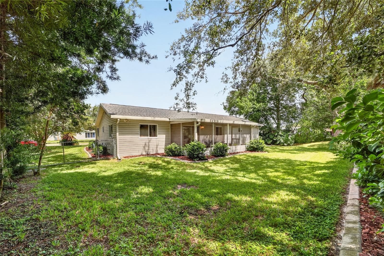 Single Family Residence at 10622 SE 179TH LN, SUMMERFIELD, photo 41 of 46