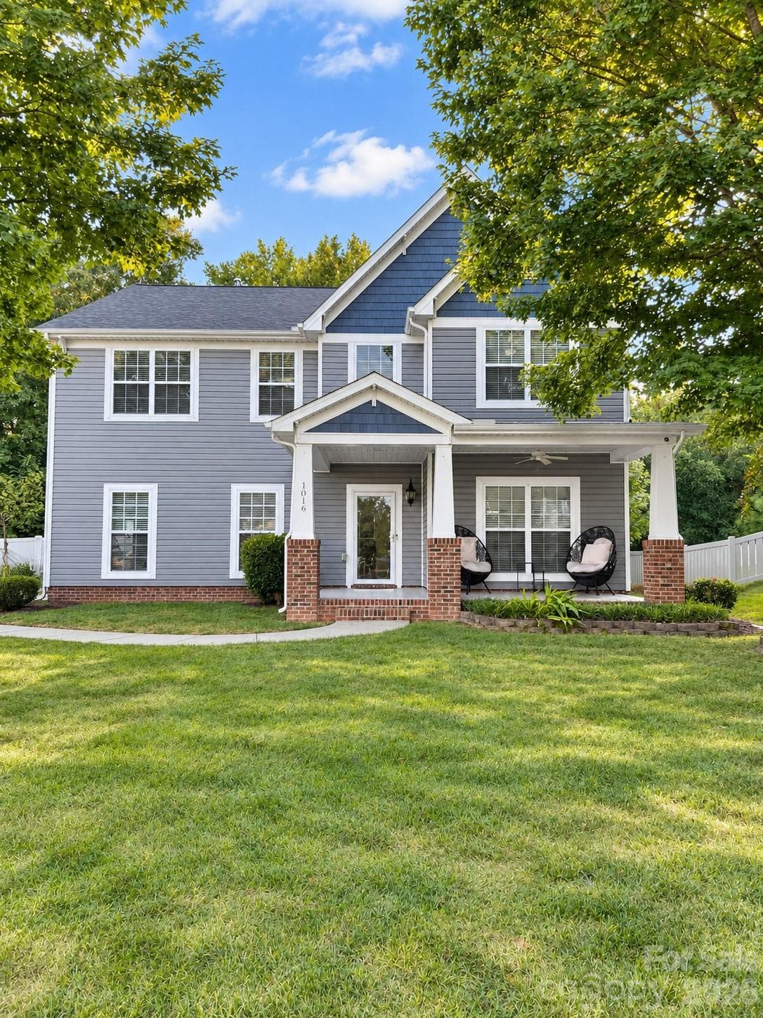 1016 Ellis Pond Drive