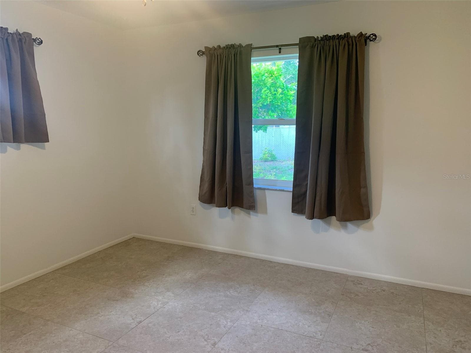 Half Duplex at 640 HARVEY ST, ENGLEWOOD, photo 12 of 16