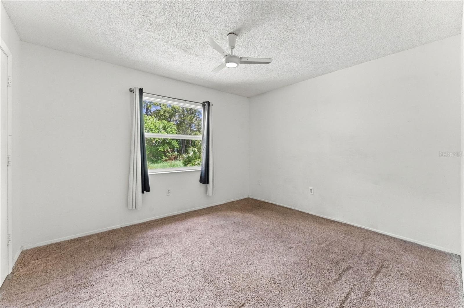 Bedroom #1 with Ensuite Bathroom - 7303 RIVERBANK DR, NEW PORT RICHEY