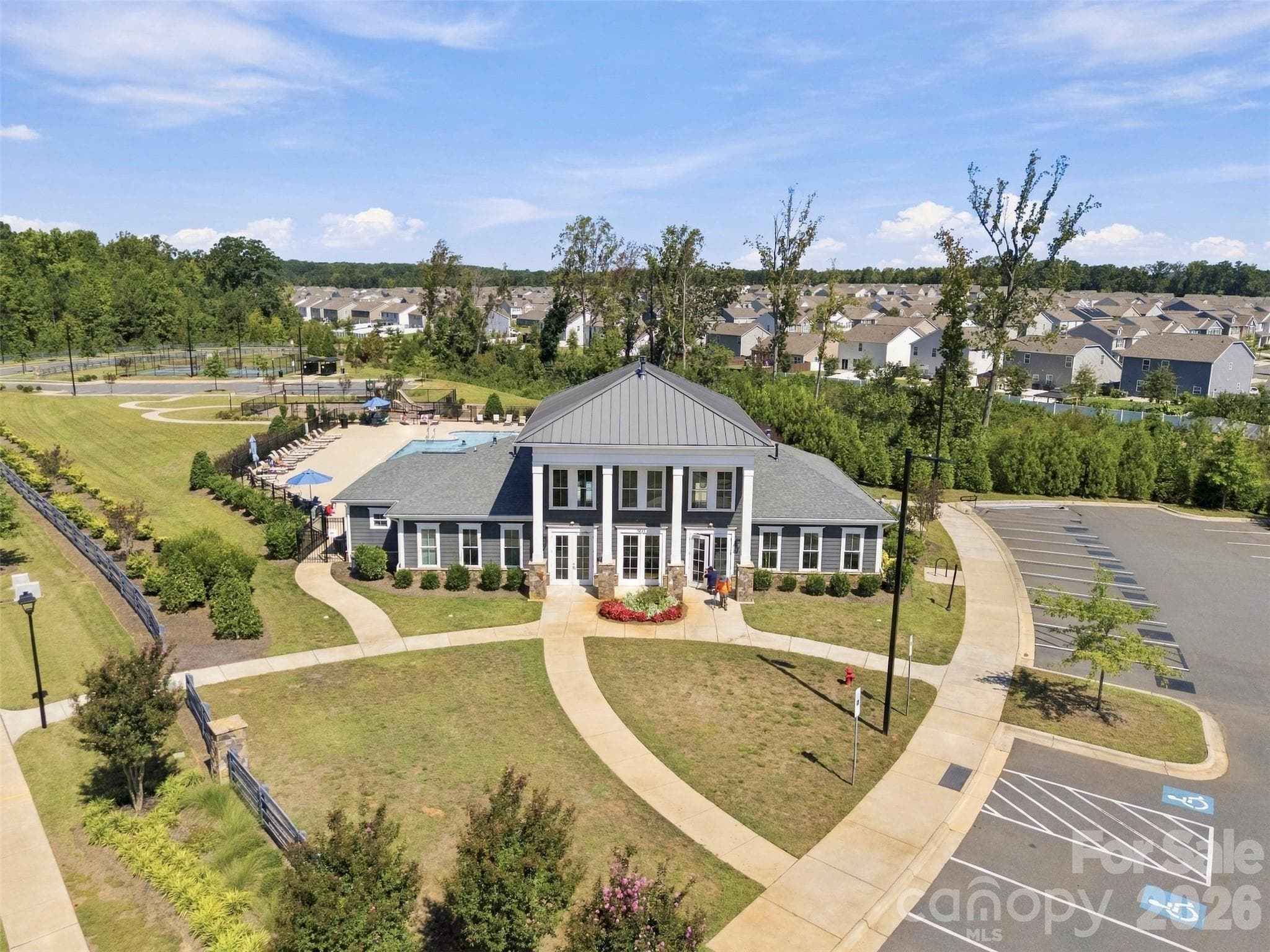 Community clubhouse - 7572 Nolen Farm Drive, Gastonia