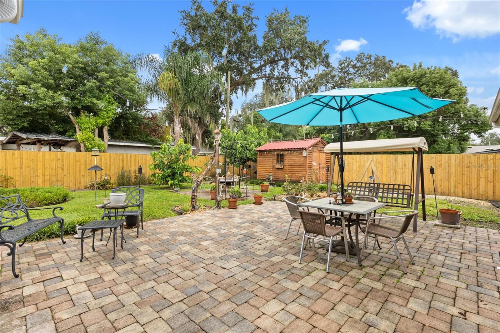 Large pavered patio. - 4511 LONGWORTH DR, ORLANDO