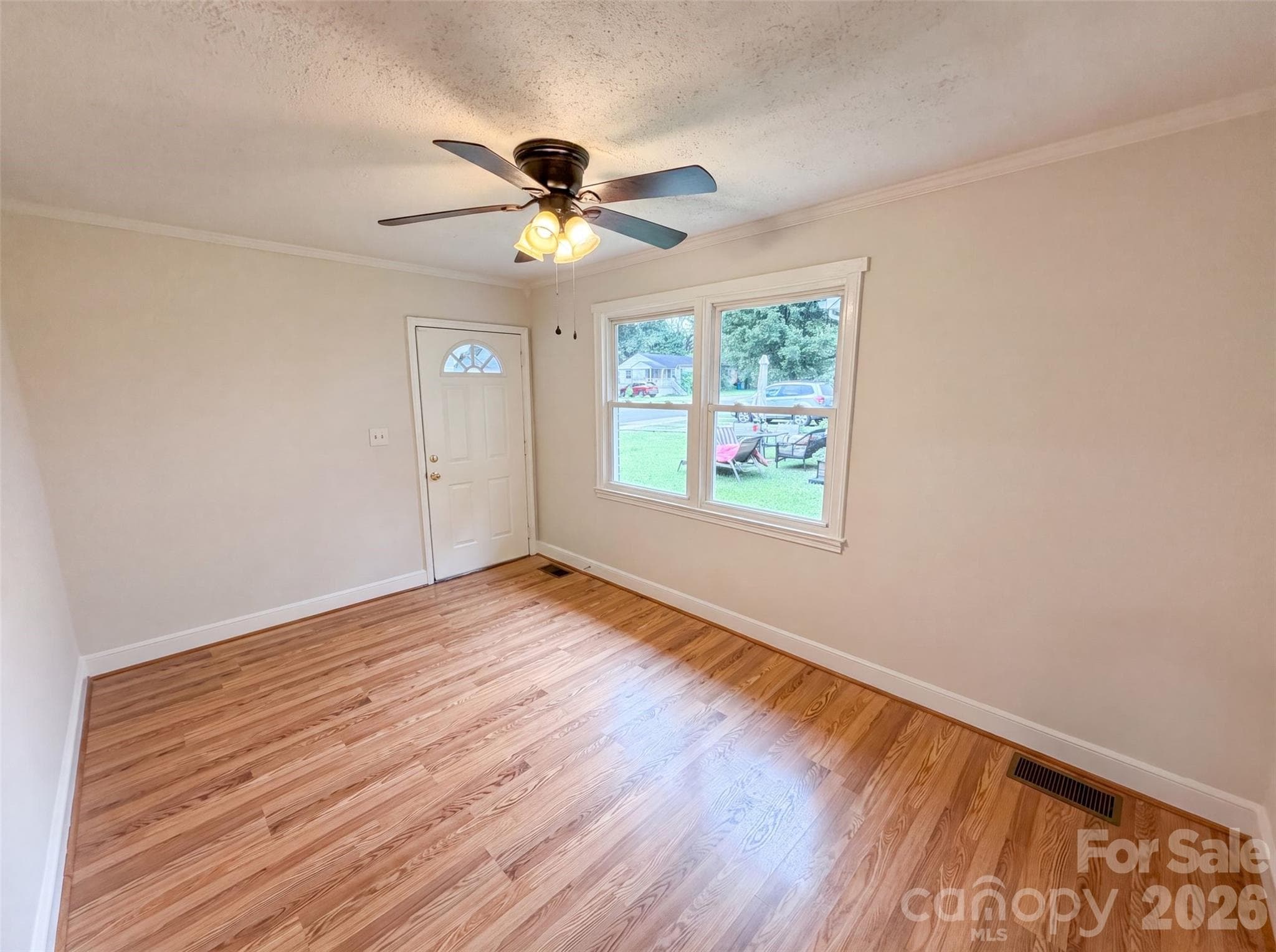 Single Family Residence at 1521 Herrin Avenue, Charlotte, photo 9 of 22