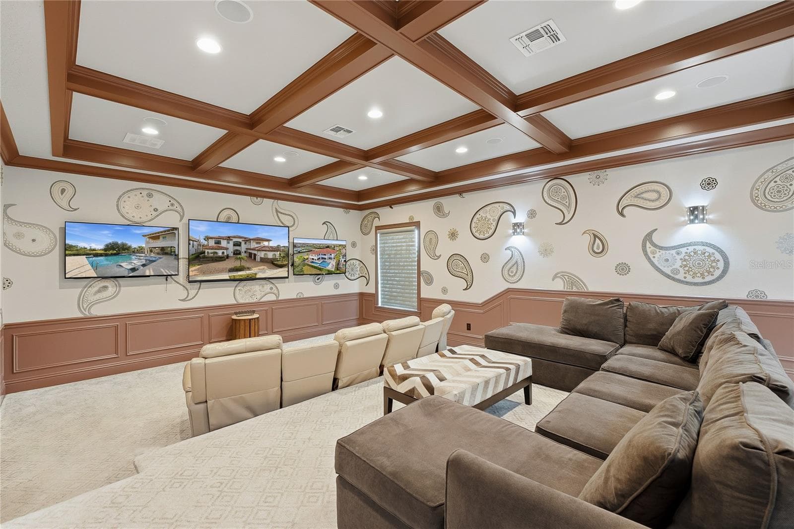Single Family Residence at 971 GOLDEN BEAR DR, REUNION, photo 36 of 77