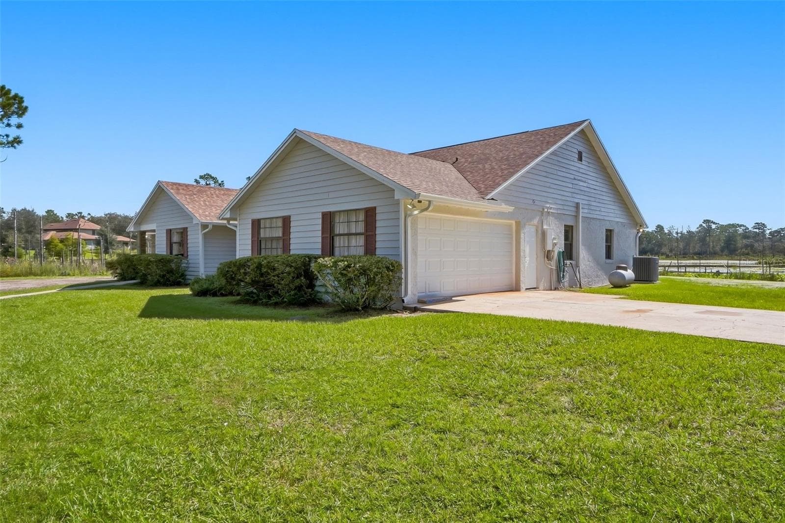 Single Family Residence at 349 SEMINOLE WOODS BLVD, GENEVA, photo 3 of 68