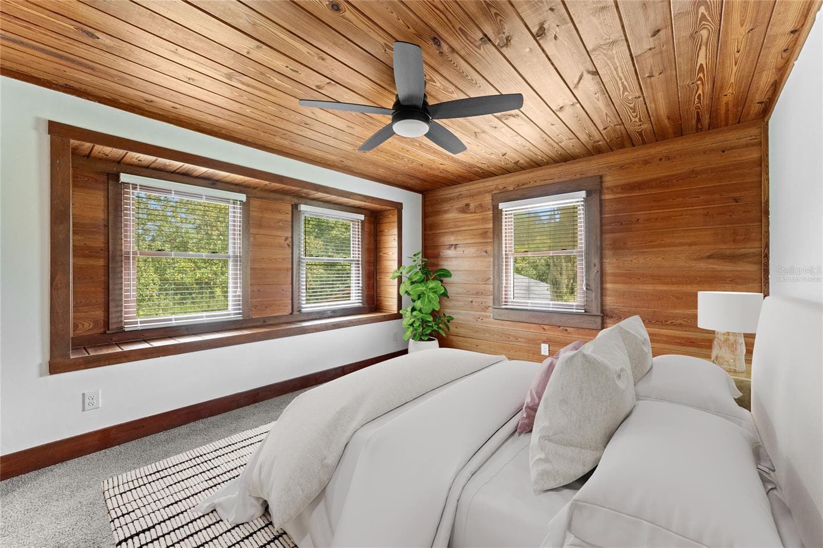 Virtually Staged - 15551 VINOLA CT, MONTVERDE