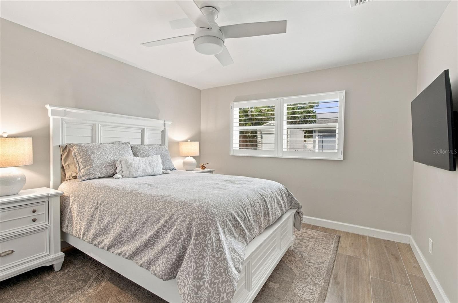 Spacious 2nd bedroom with walk-in closet - 4501 TRASK ST, TAMPA