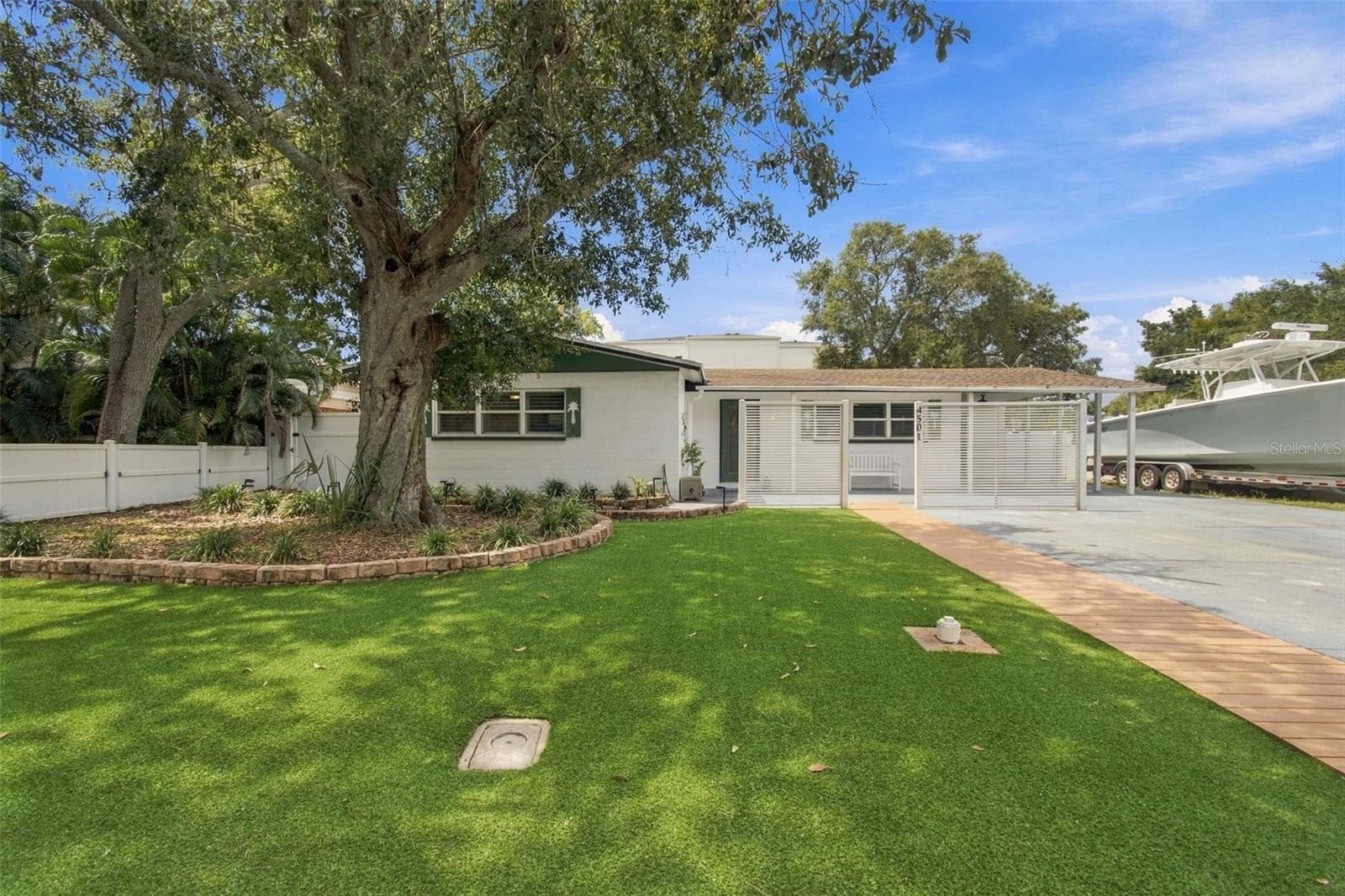 This special home has it all! Don't miss out! - 4501 TRASK ST, TAMPA