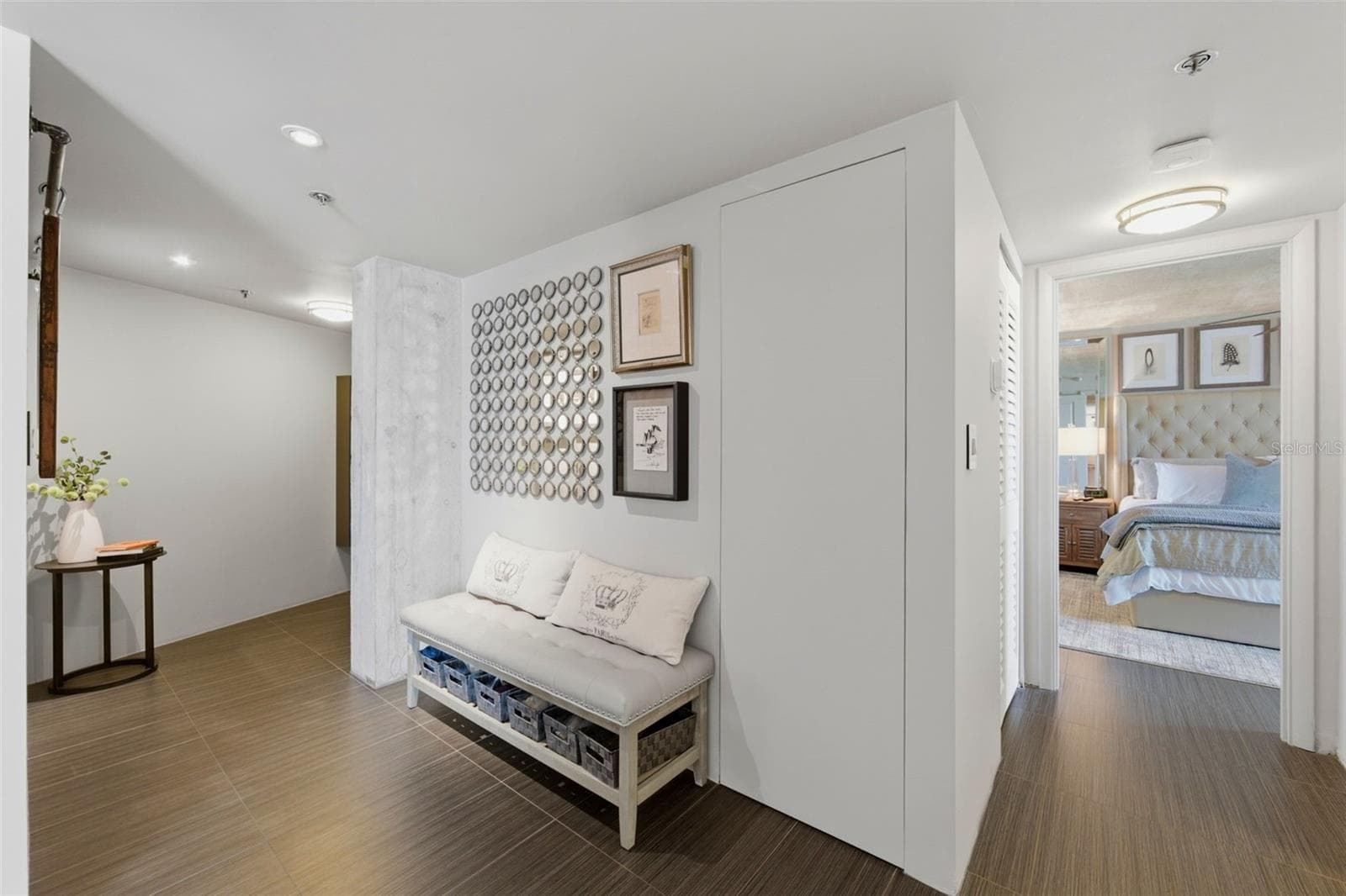 Condominium at 7430 SUNSHINE SKYWAY LN S #901, ST PETERSBURG, photo 5 of 68