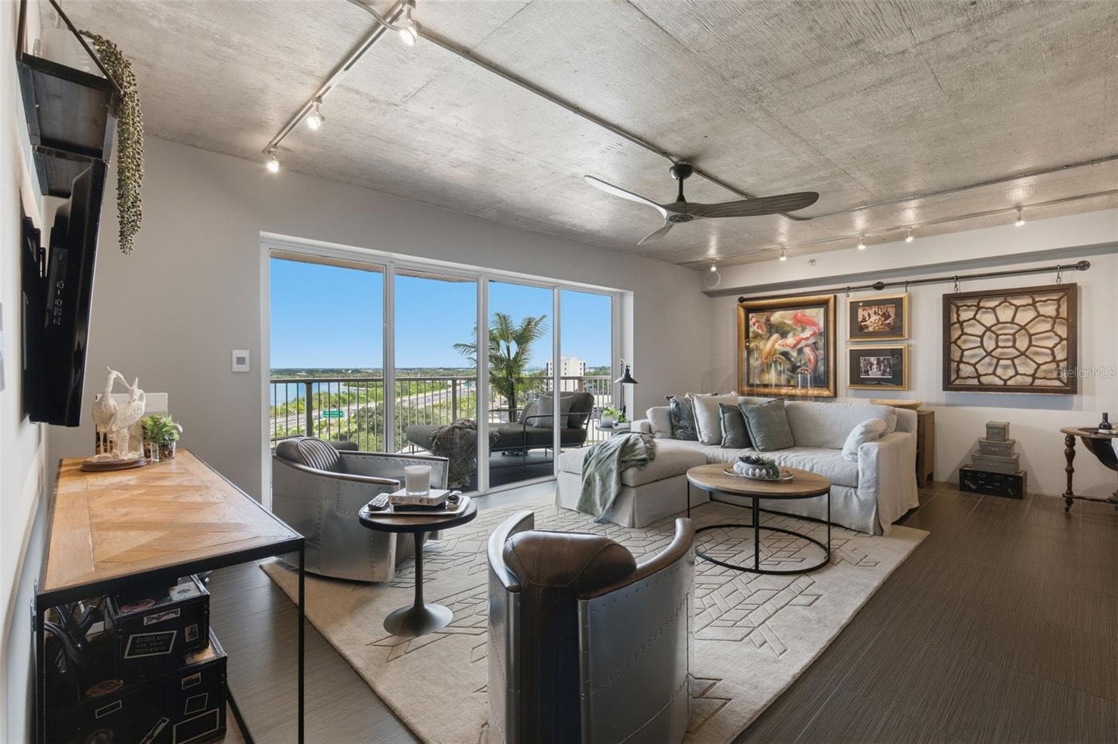Condominium at 7430 SUNSHINE SKYWAY LN S #901, ST PETERSBURG, photo 13 of 68