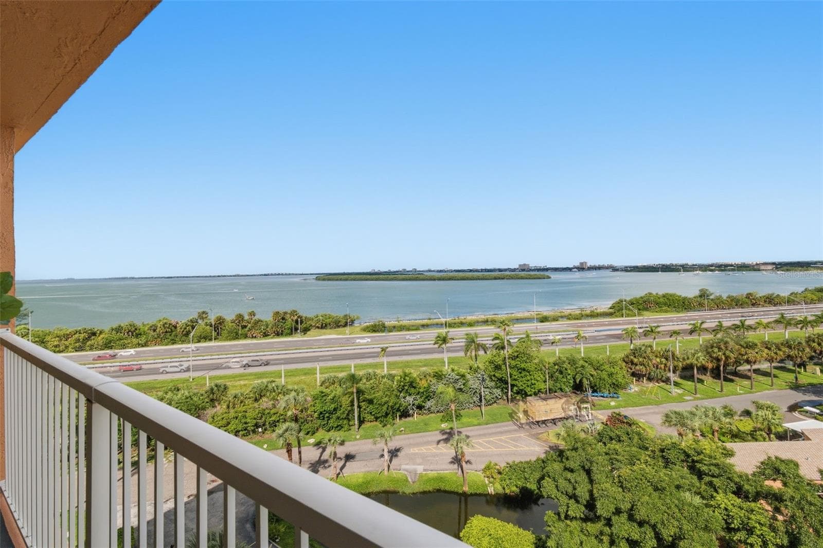 Condominium at 7430 SUNSHINE SKYWAY LN S #901, ST PETERSBURG, photo 42 of 68
