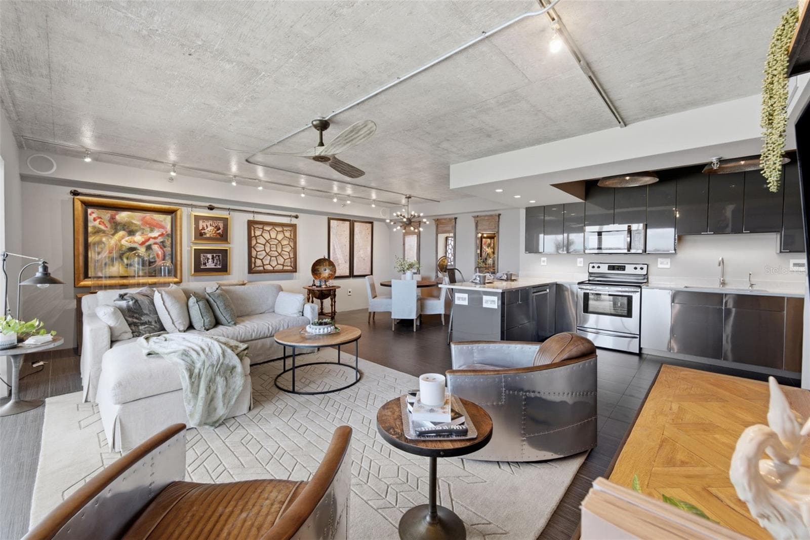 Condominium at 7430 SUNSHINE SKYWAY LN S #901, ST PETERSBURG, photo 19 of 68
