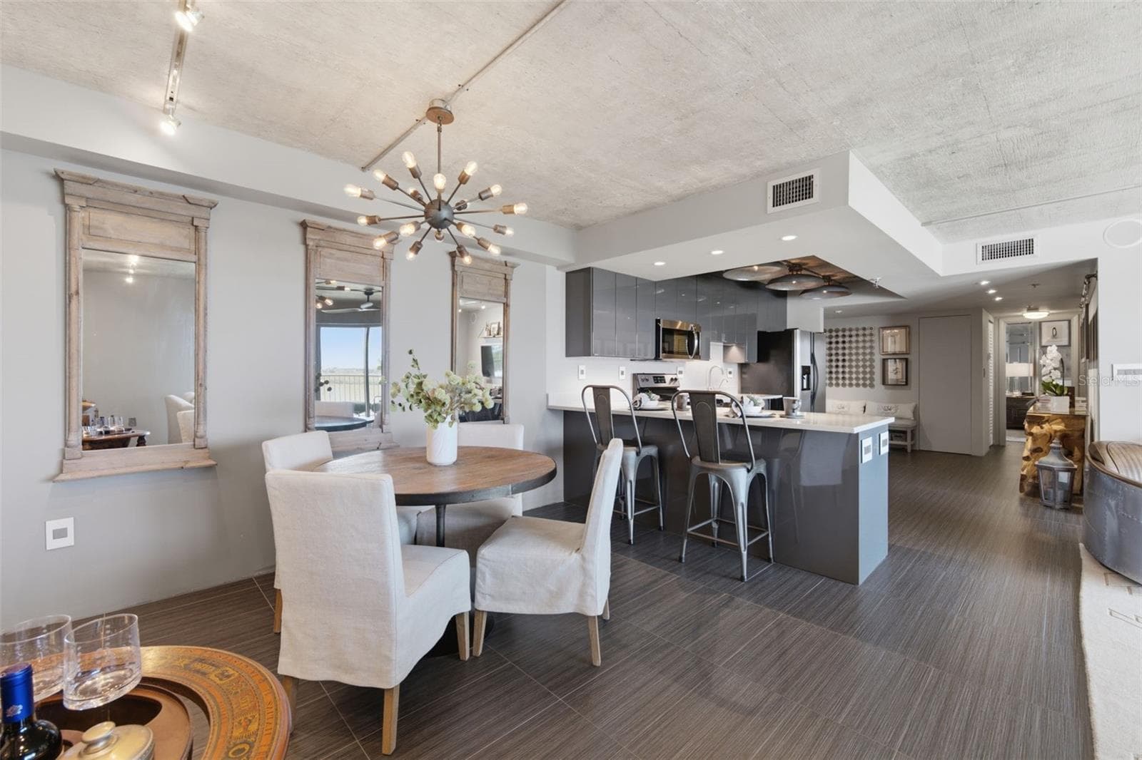 Condominium at 7430 SUNSHINE SKYWAY LN S #901, ST PETERSBURG, photo 22 of 68