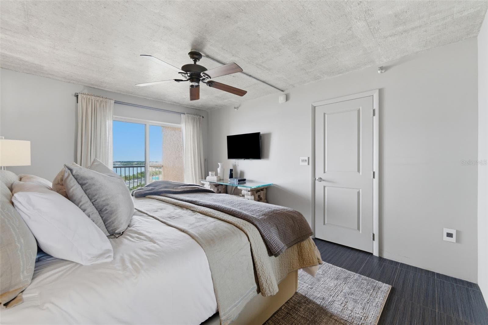 Condominium at 7430 SUNSHINE SKYWAY LN S #901, ST PETERSBURG, photo 28 of 68