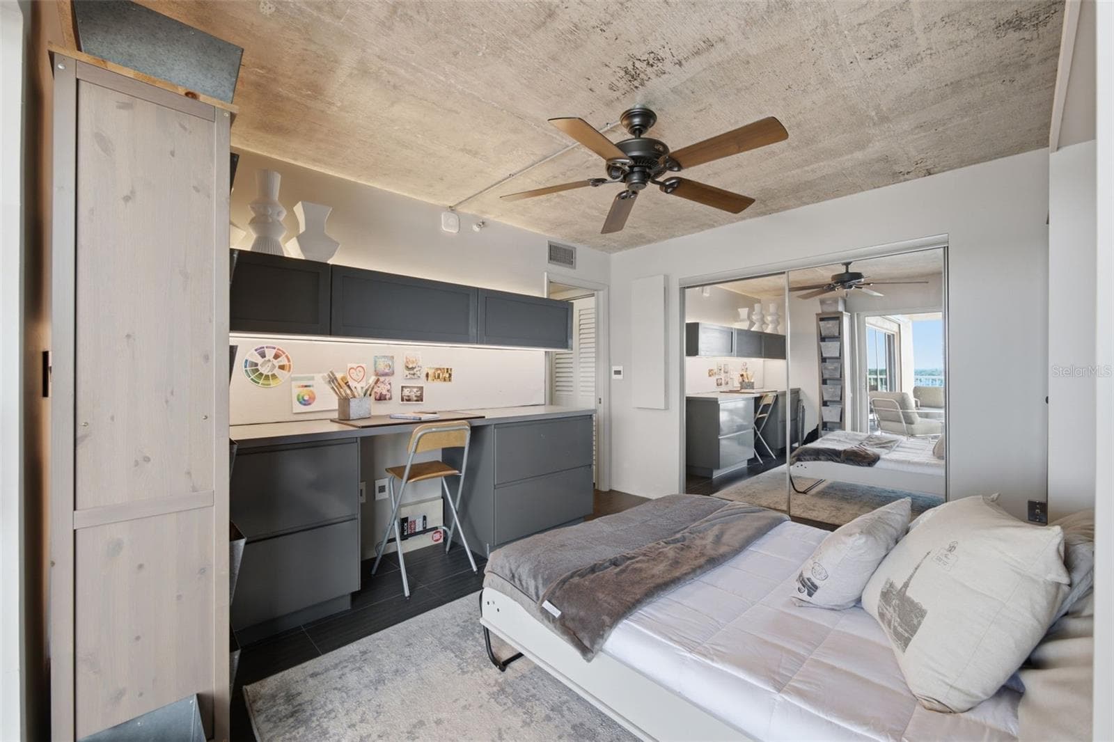 Condominium at 7430 SUNSHINE SKYWAY LN S #901, ST PETERSBURG, photo 35 of 68