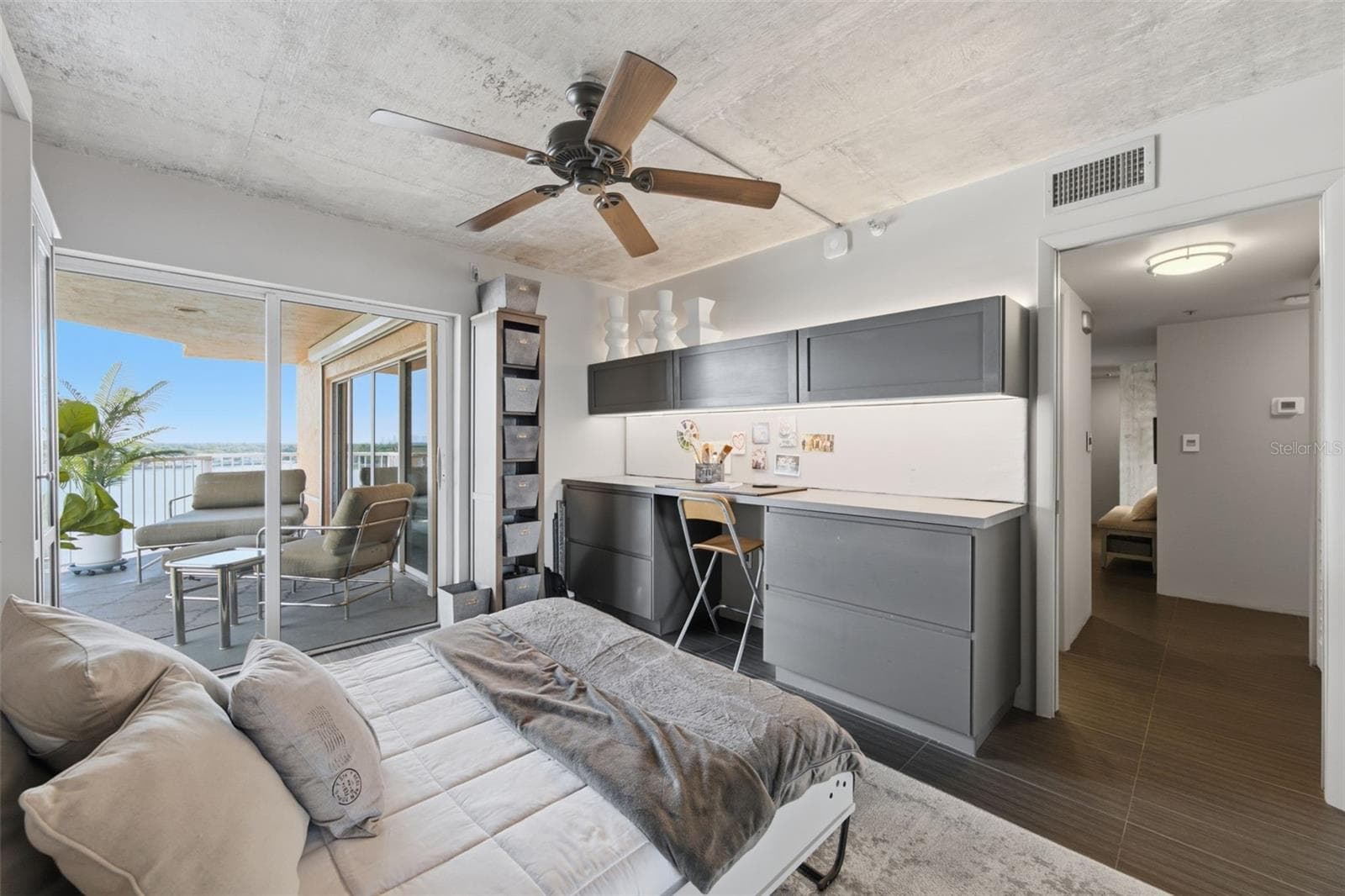 Condominium at 7430 SUNSHINE SKYWAY LN S #901, ST PETERSBURG, photo 36 of 68