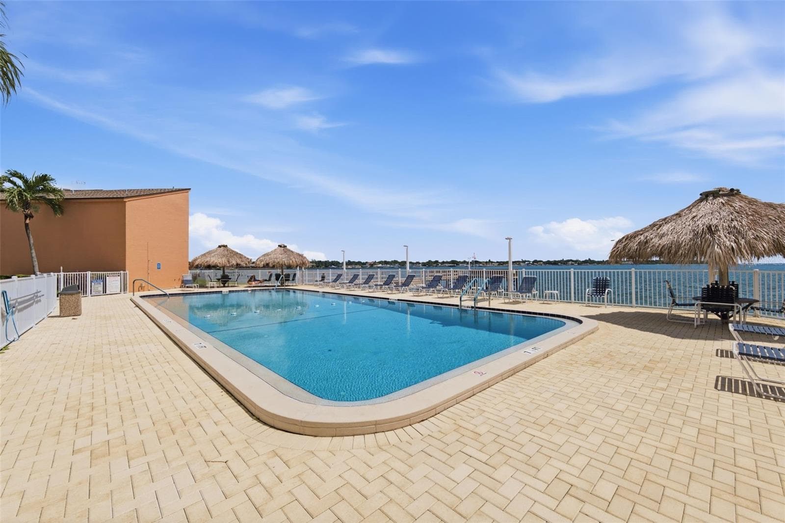 Condominium at 7430 SUNSHINE SKYWAY LN S #901, ST PETERSBURG, photo 46 of 68