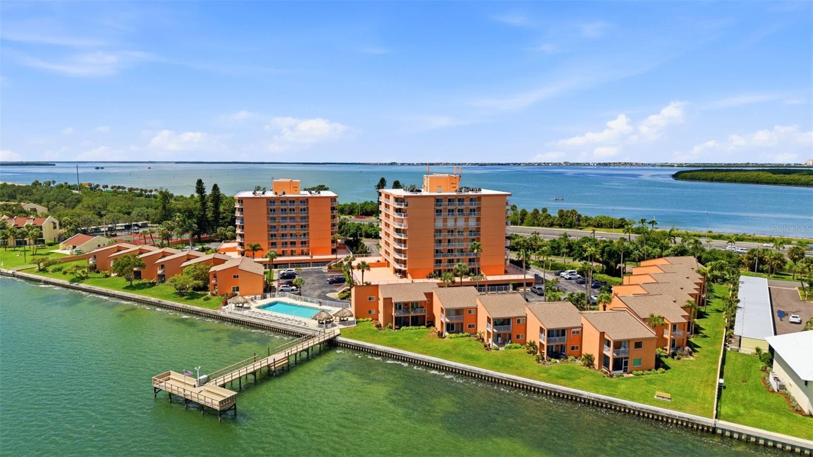 Condominium at 7430 SUNSHINE SKYWAY LN S #901, ST PETERSBURG, photo 59 of 68