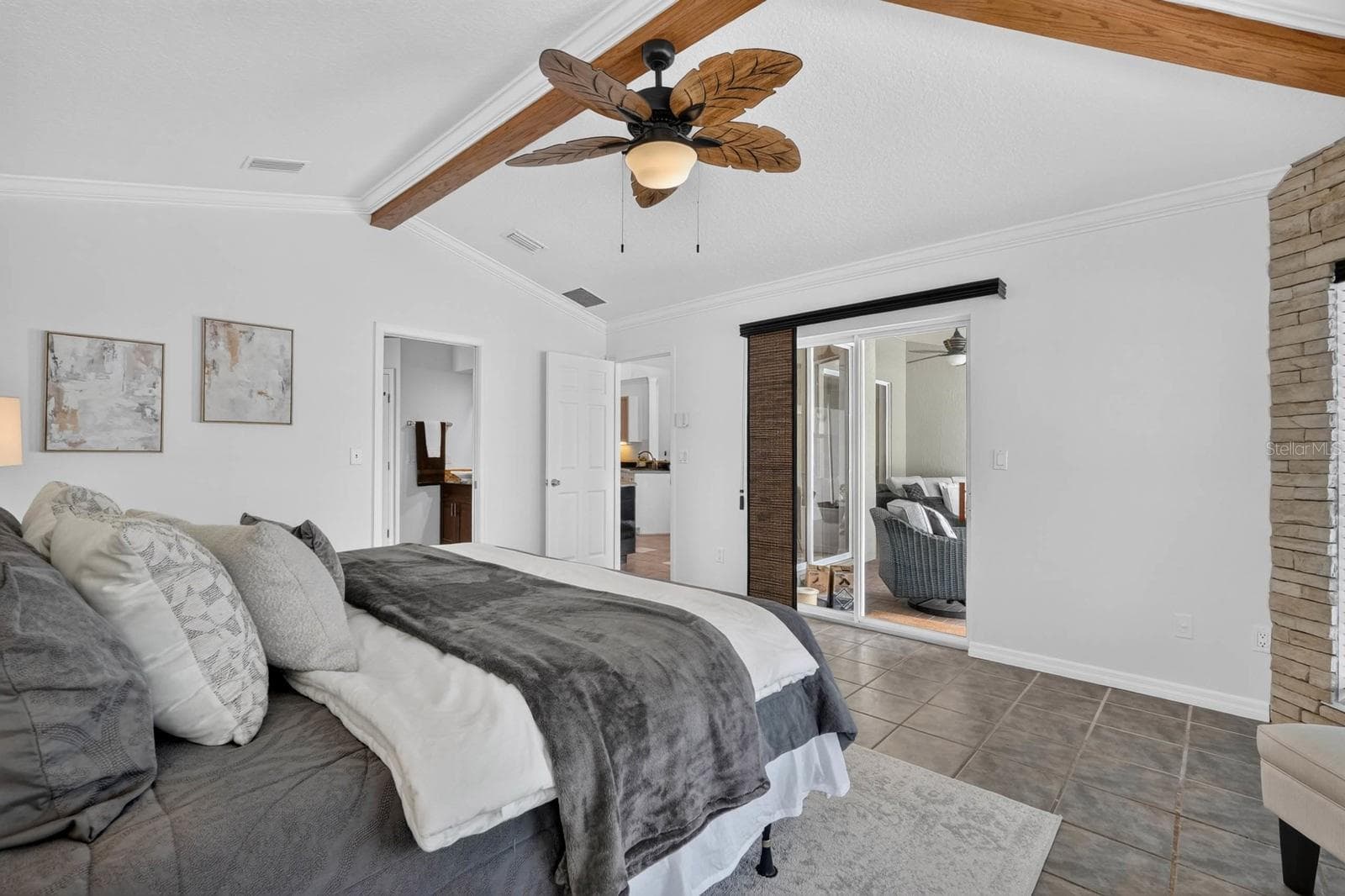 Single Family Residence at 500 LAKE WINNEMISSETT DR, DELAND, photo 17 of 86