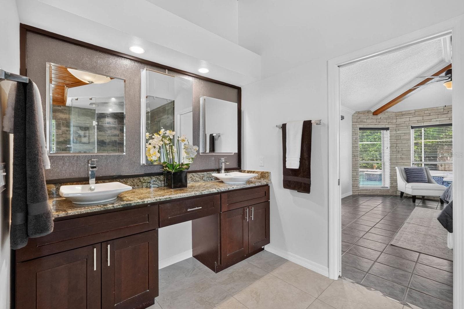 Single Family Residence at 500 LAKE WINNEMISSETT DR, DELAND, photo 20 of 86