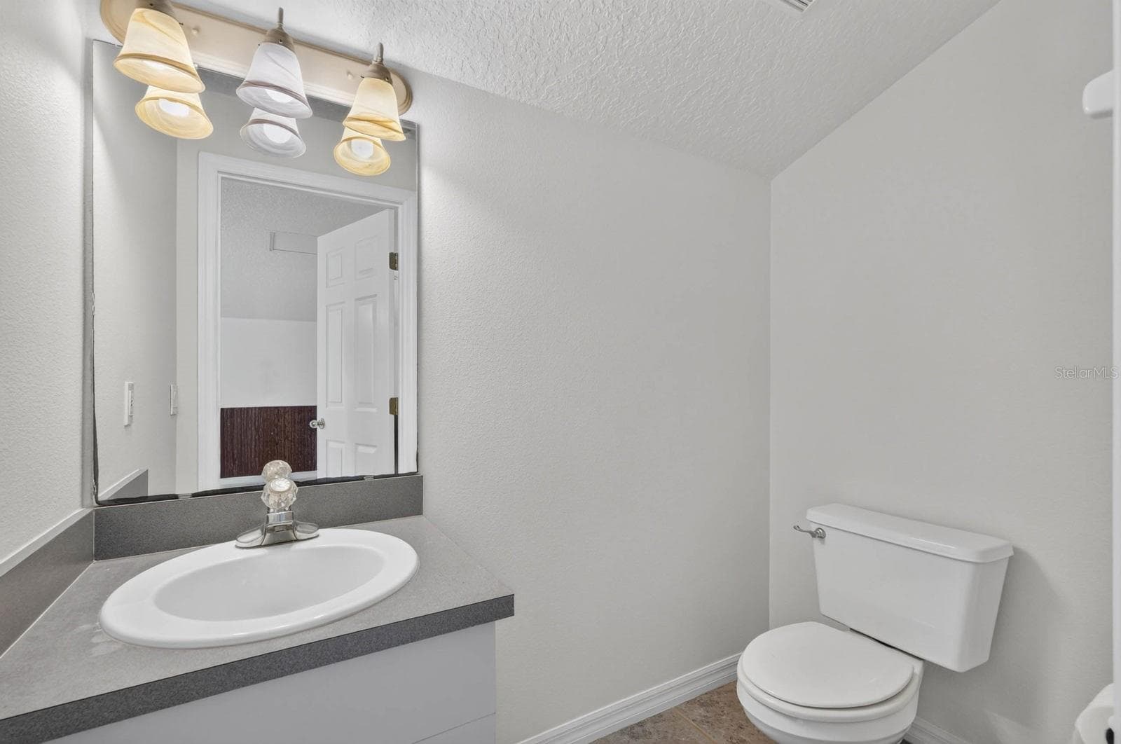 Single Family Residence at 500 LAKE WINNEMISSETT DR, DELAND, photo 41 of 86