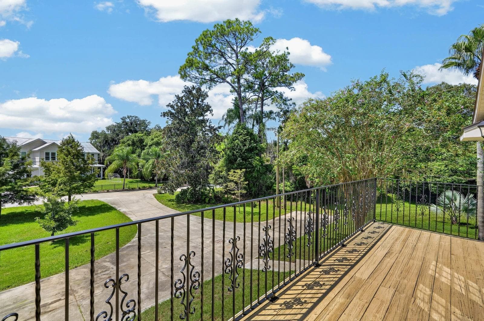 Single Family Residence at 500 LAKE WINNEMISSETT DR, DELAND, photo 42 of 86