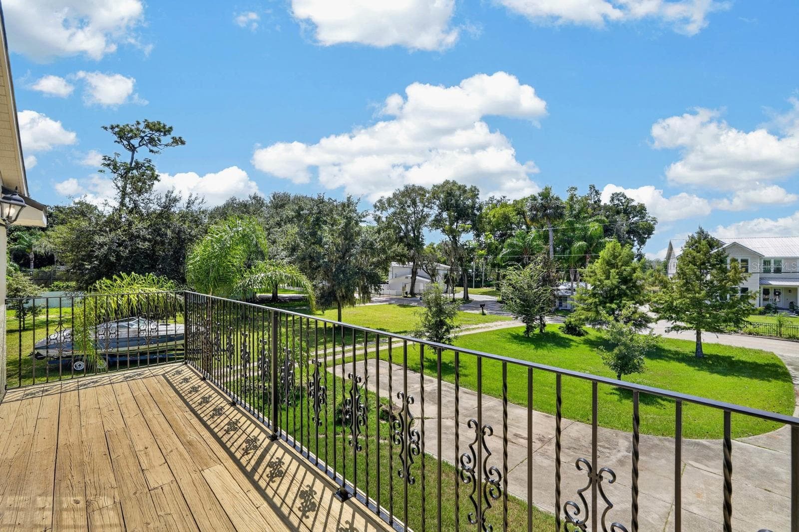Single Family Residence at 500 LAKE WINNEMISSETT DR, DELAND, photo 43 of 86