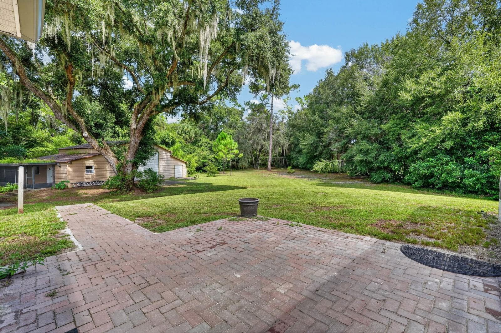 Single Family Residence at 500 LAKE WINNEMISSETT DR, DELAND, photo 65 of 86