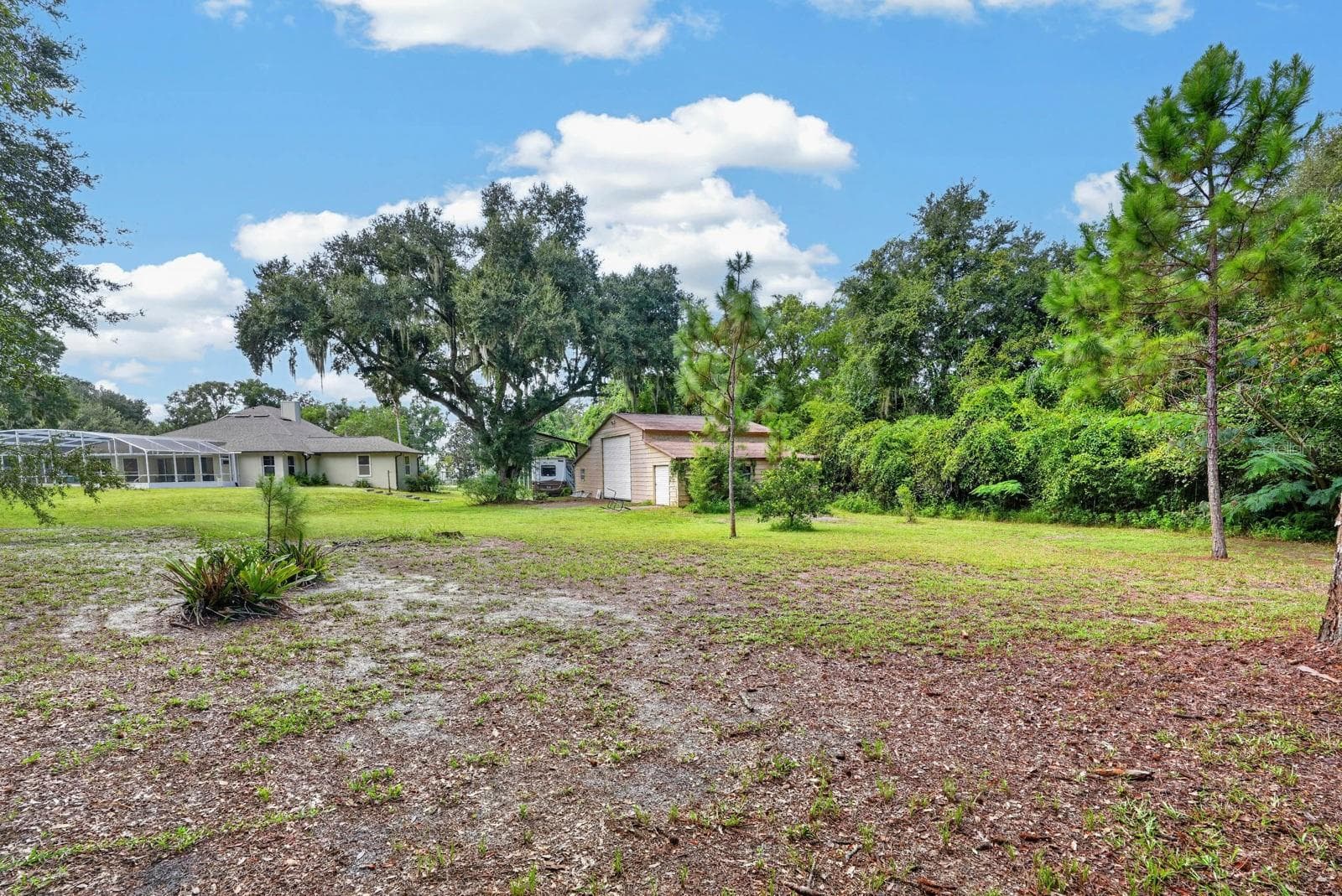 Single Family Residence at 500 LAKE WINNEMISSETT DR, DELAND, photo 66 of 86