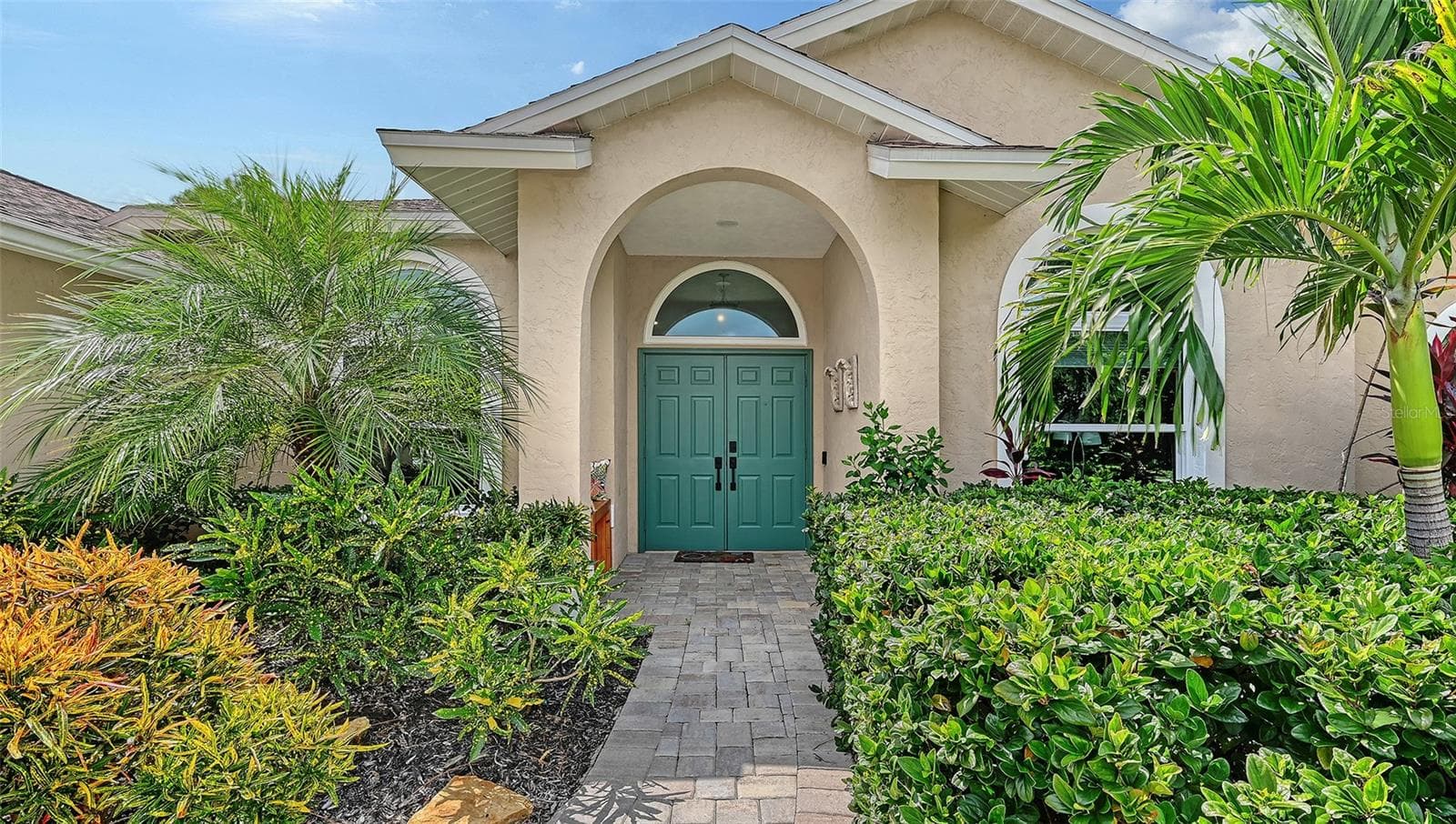Front Entry - 5220 SUNNYDALE CIR S, SARASOTA