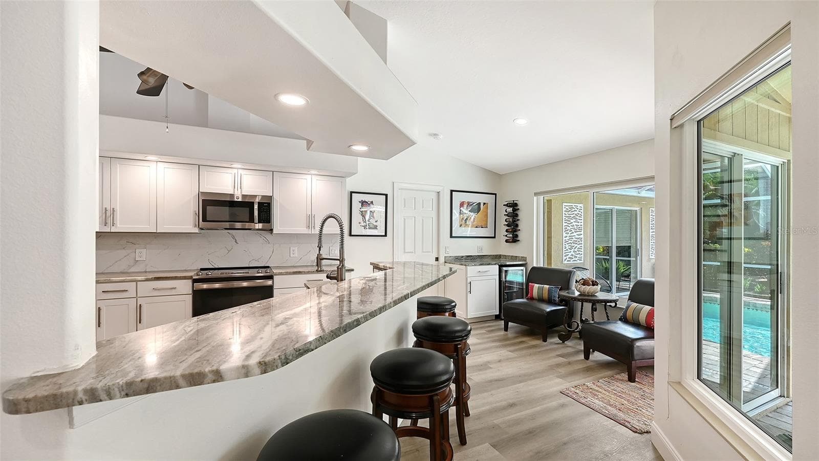 Kitchen eating areas - 5220 SUNNYDALE CIR S, SARASOTA