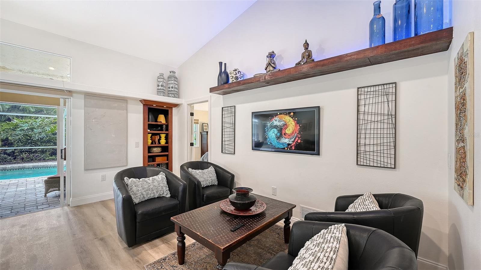 Spacious! - 5220 SUNNYDALE CIR S, SARASOTA