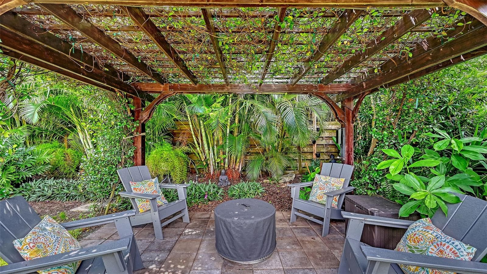 Single Family Residence at 5220 SUNNYDALE CIR S, SARASOTA, photo 41 of 53