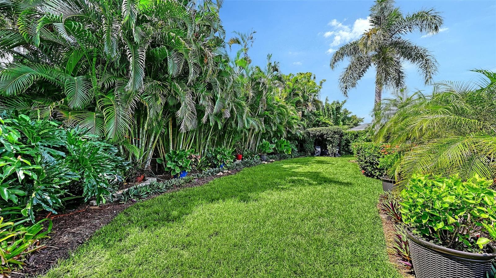 Single Family Residence at 5220 SUNNYDALE CIR S, SARASOTA, photo 44 of 53