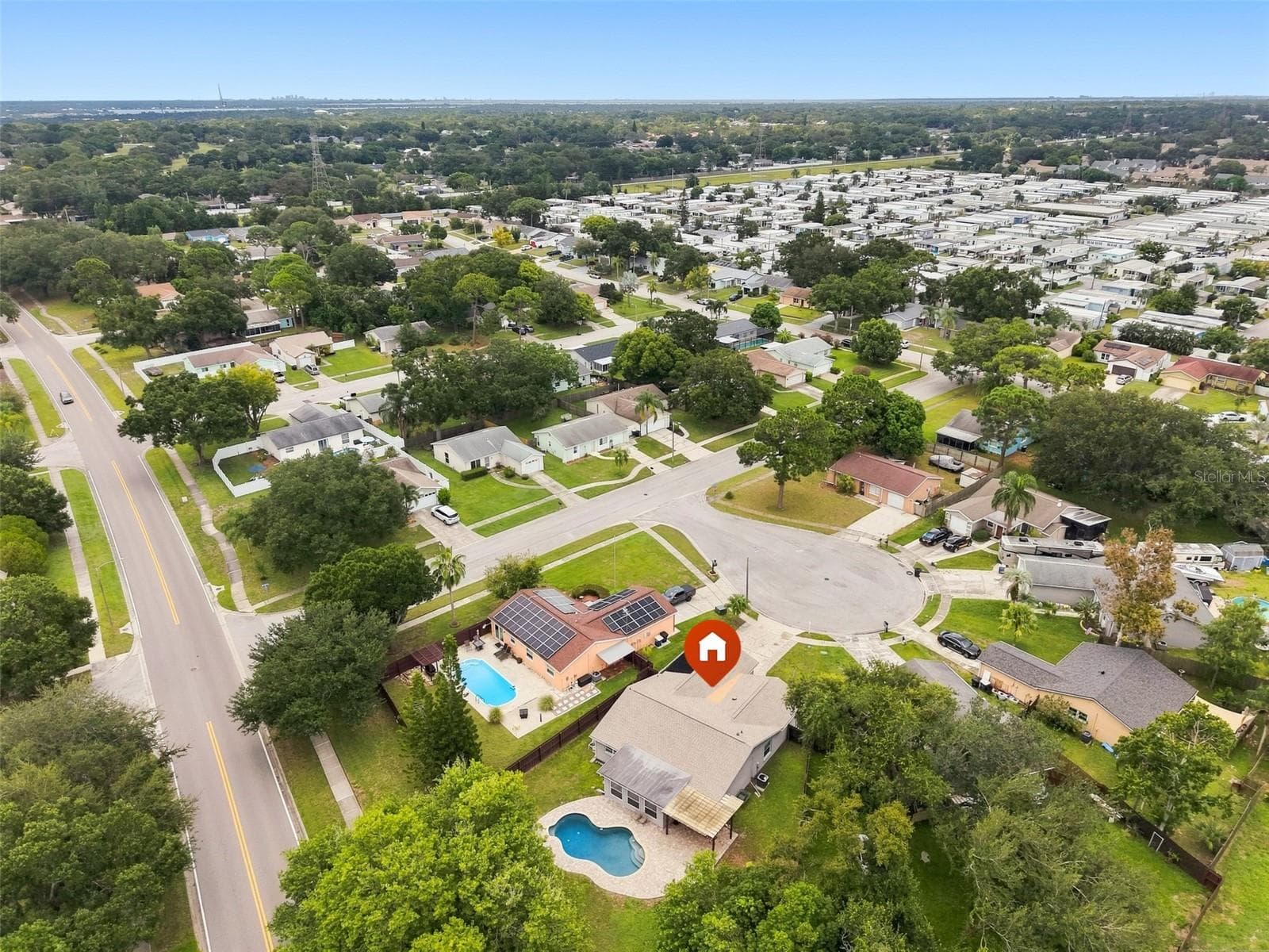 Single Family Residence at 2520 FAWN CT, CLEARWATER, photo 7 of 56