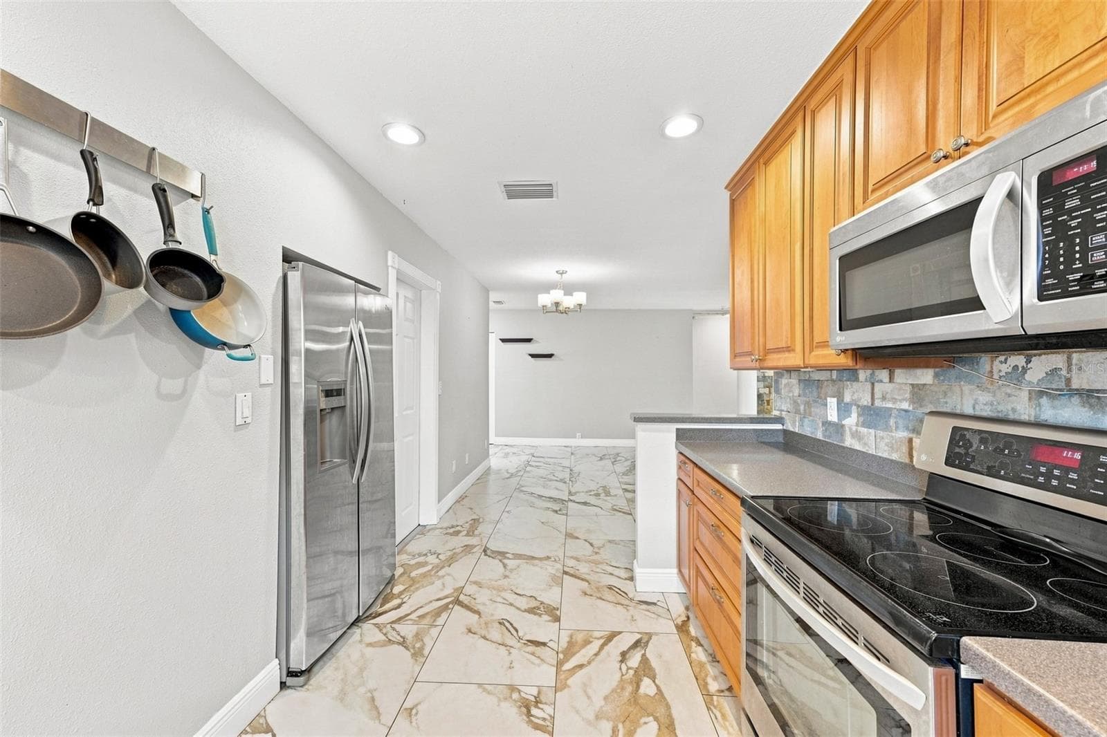 Single Family Residence at 2520 FAWN CT, CLEARWATER, photo 27 of 56