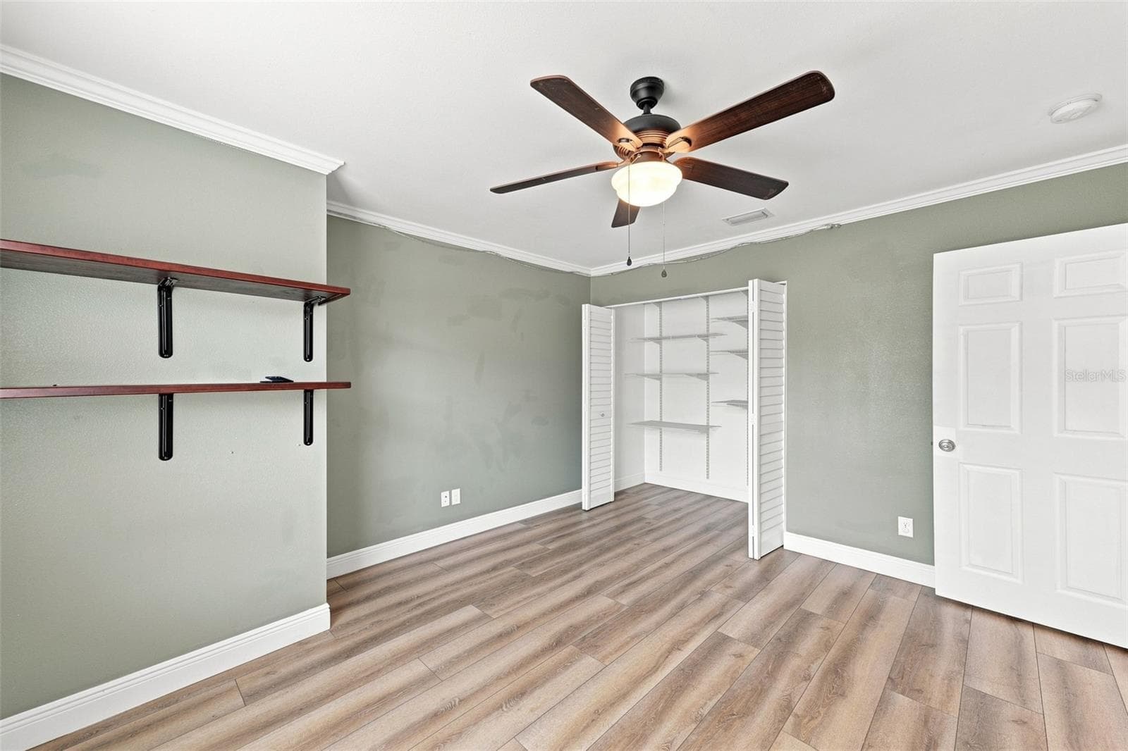 Single Family Residence at 2520 FAWN CT, CLEARWATER, photo 32 of 56