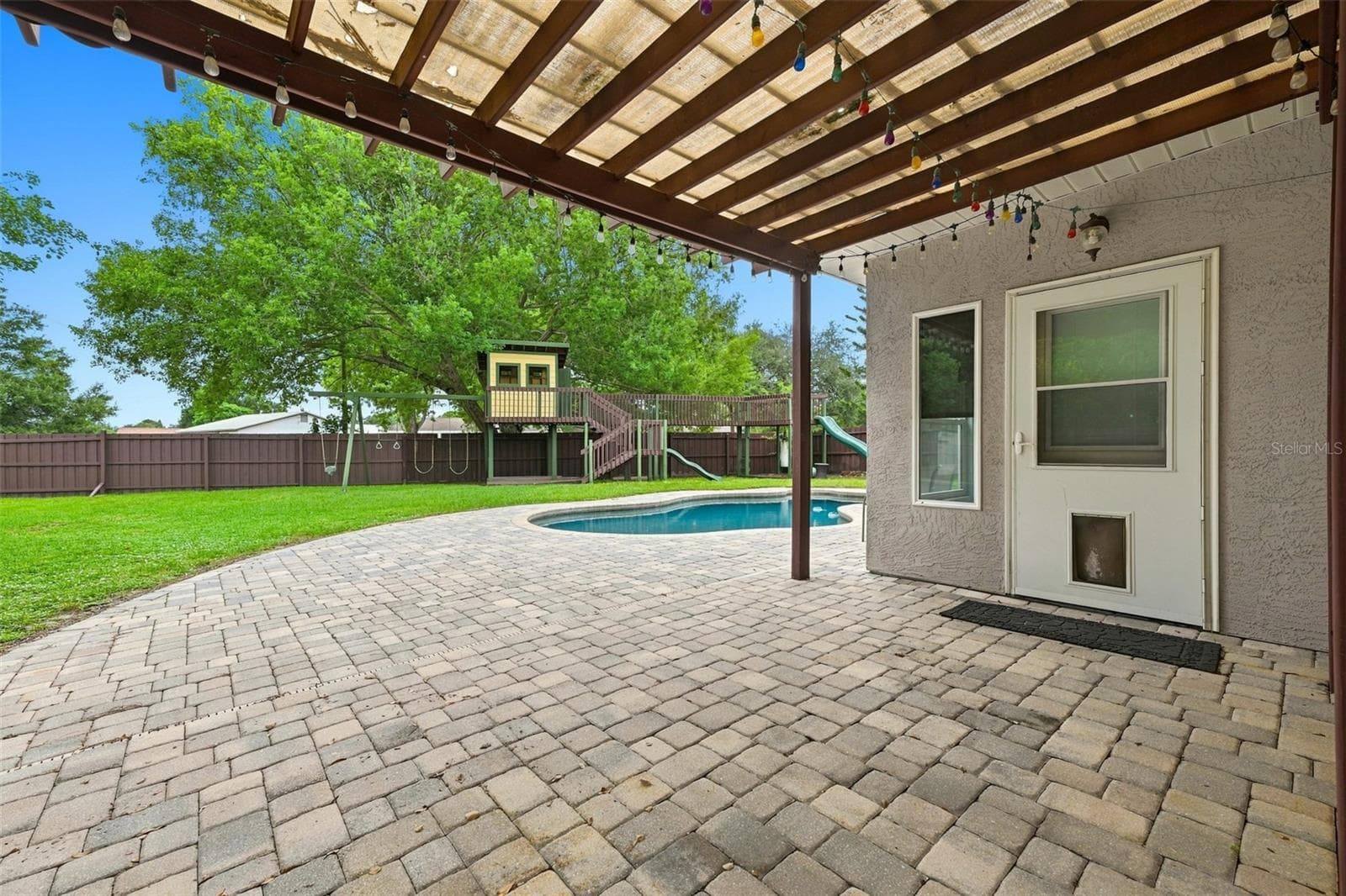 Single Family Residence at 2520 FAWN CT, CLEARWATER, photo 49 of 56