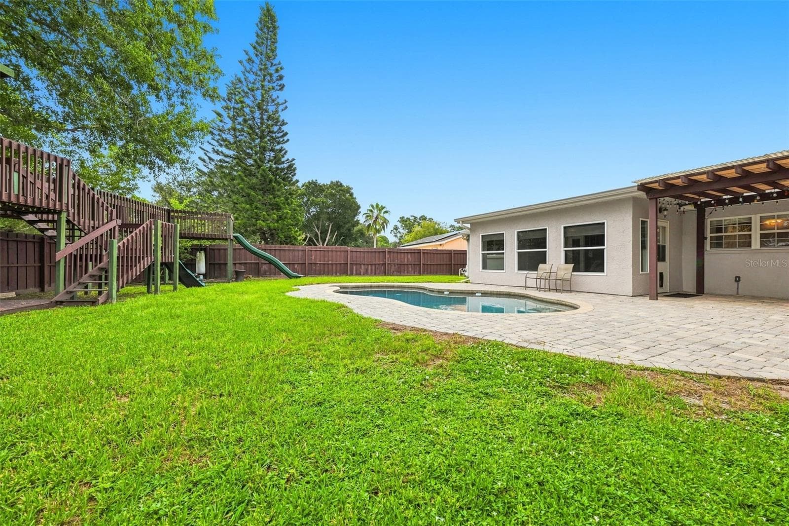 Single Family Residence at 2520 FAWN CT, CLEARWATER, photo 54 of 56