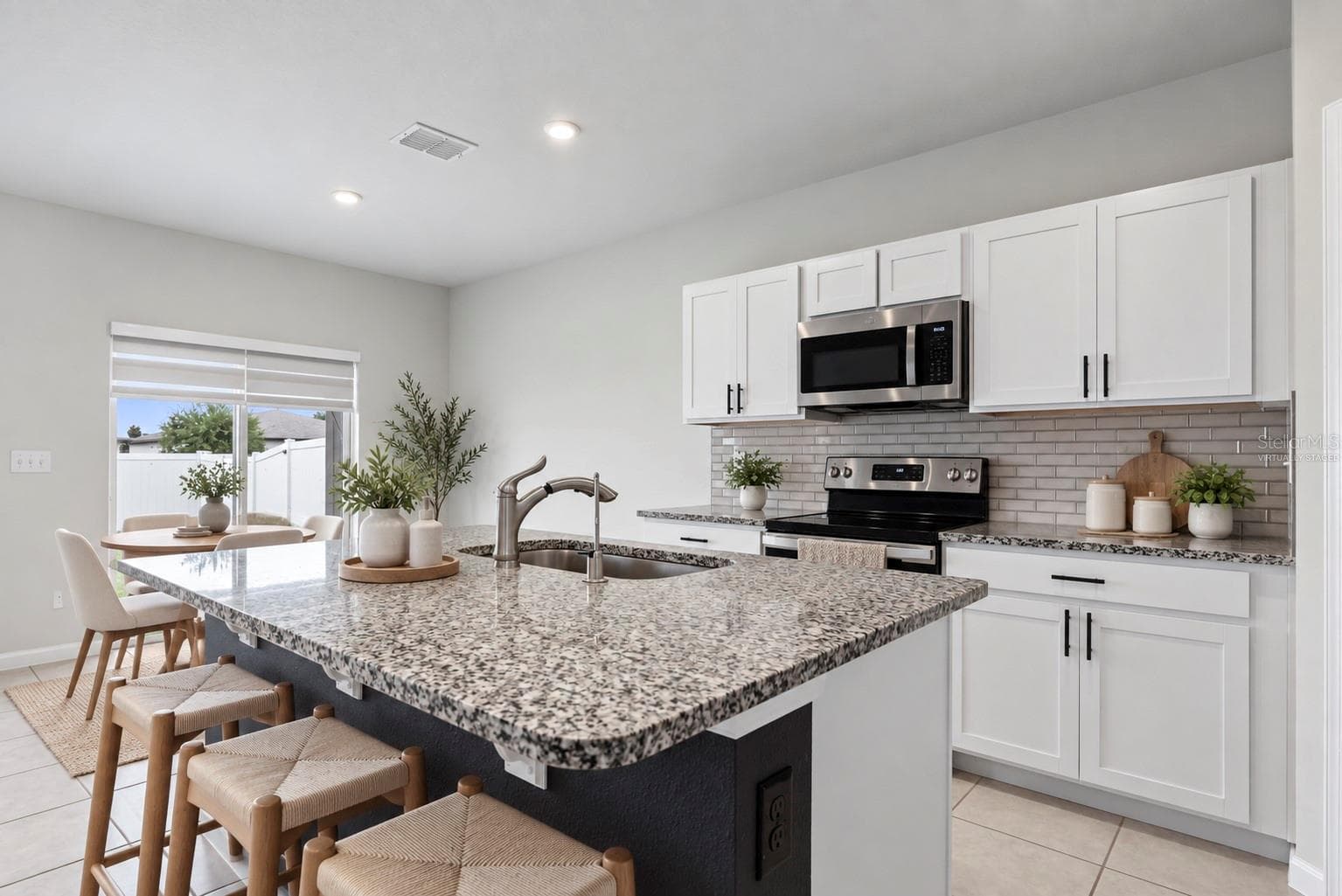 Virtually Staged - 1185 CATSKILL DR, HAINES CITY