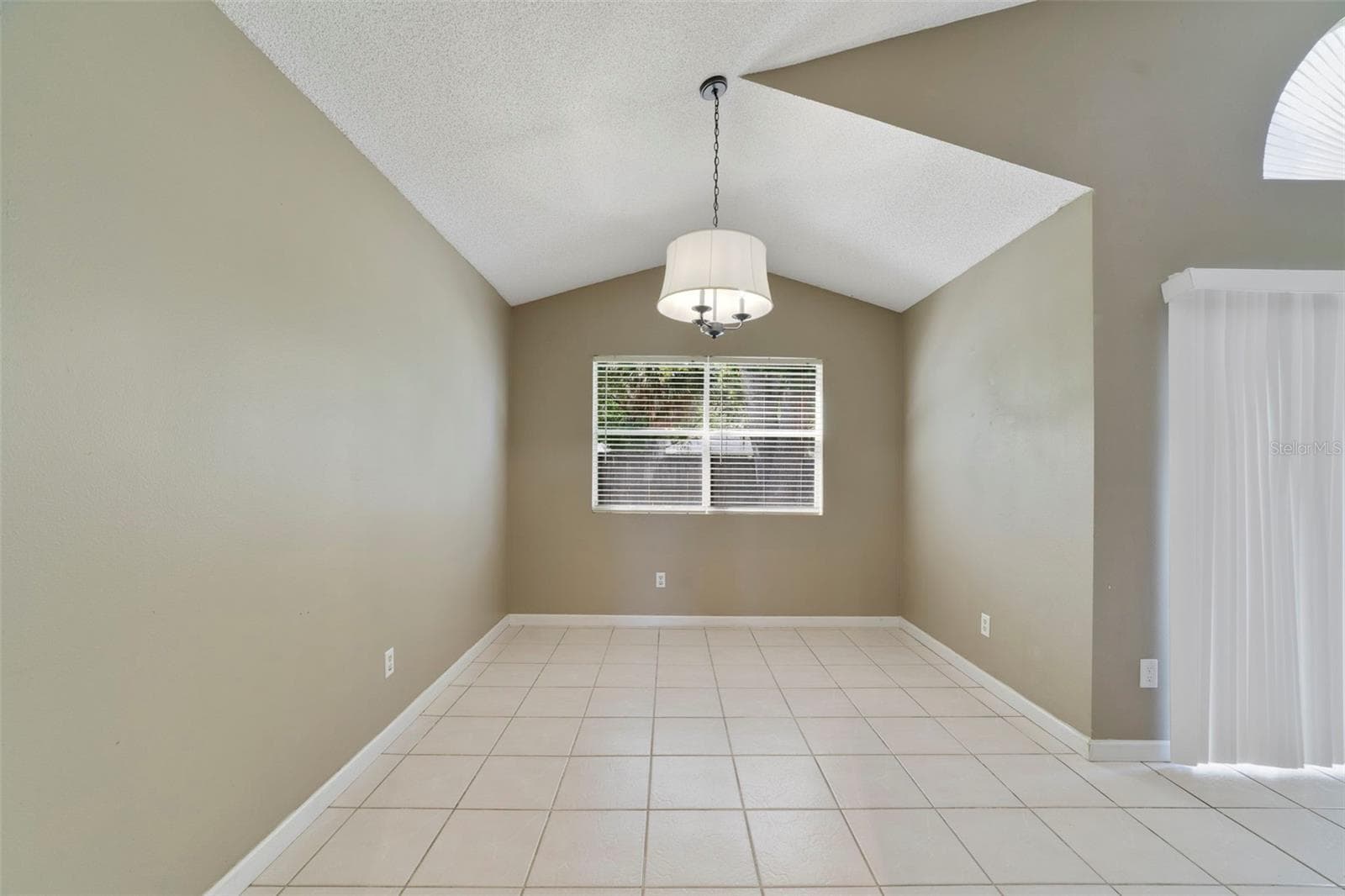 The Dining Room - 713 MEADOWSIDE CT, ORLANDO