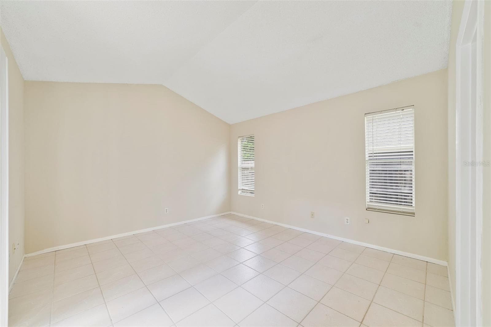 The Primary Bedroom - 713 MEADOWSIDE CT, ORLANDO