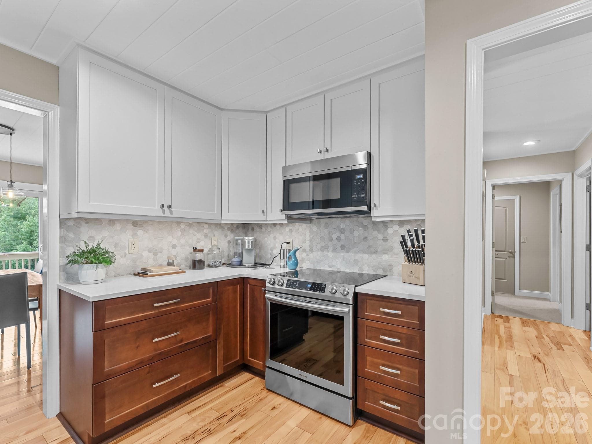 Condominium at 116 Country Ridge Road, Laurel Park, photo 13 of 45