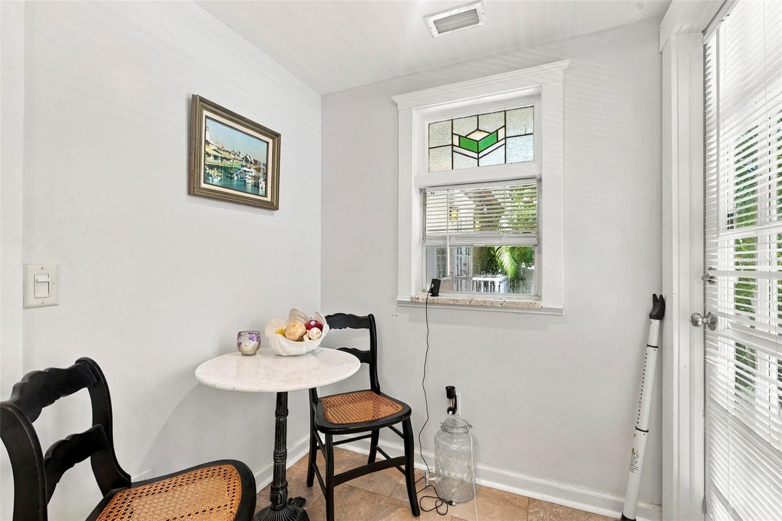 Triplex at 406 10TH AVE NE, ST PETERSBURG, photo 6 of 49
