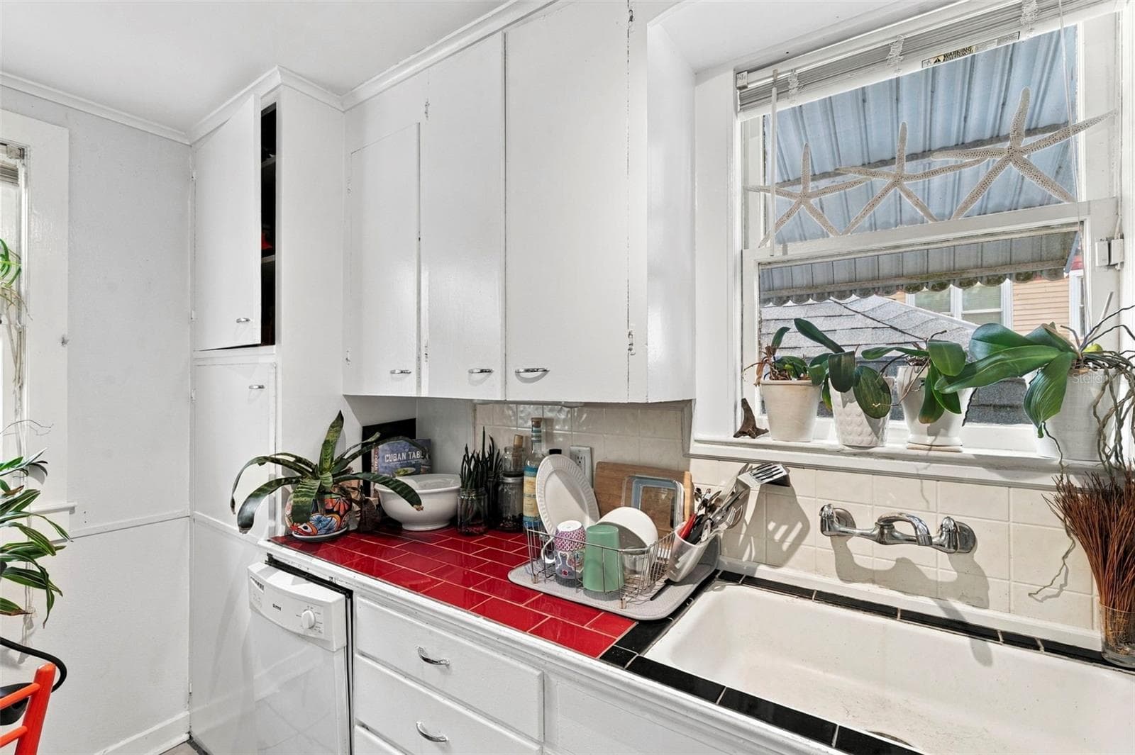 Triplex at 406 10TH AVE NE, ST PETERSBURG, photo 30 of 49